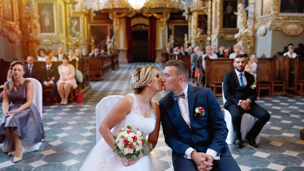 Fotografia ślubna w Sandomierzu jest mega.